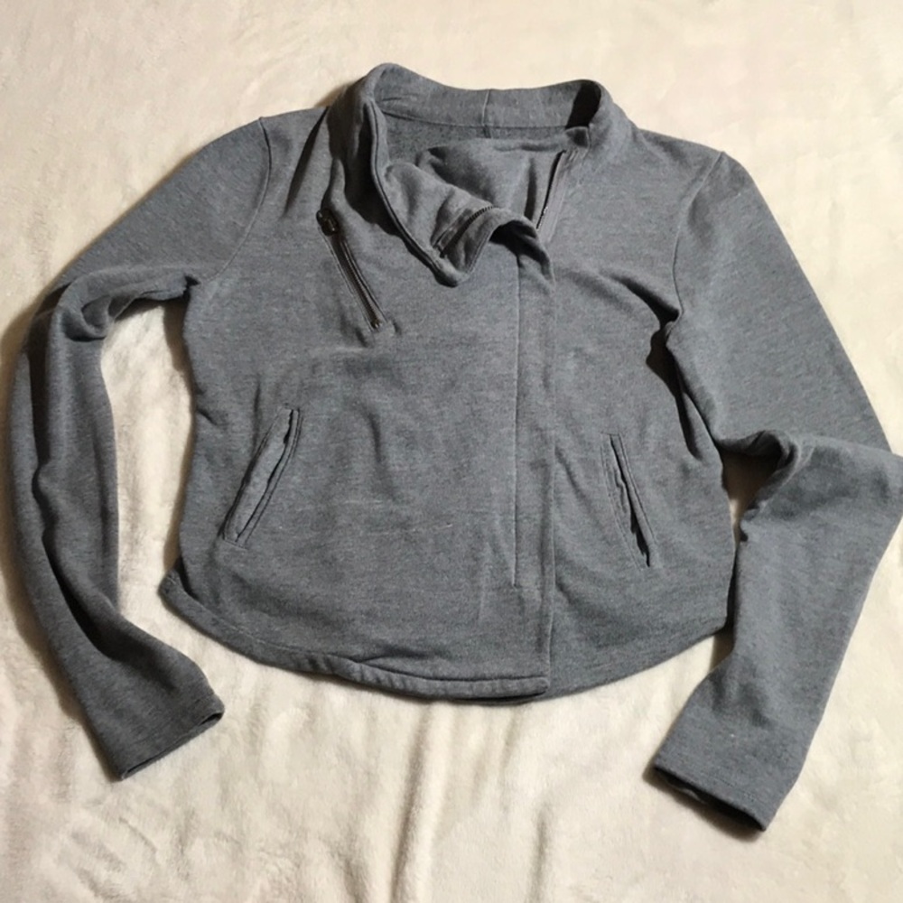 Converse Cropped Jacket with Pockets